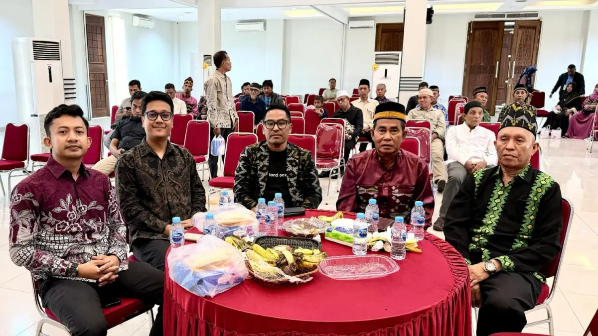 Kanwil Kemenkum Kalbar menghadiri pelantikan DPD Badan Musyawarah Masyarakat Bima Kalbar di Aula Universitas Panca Bhakti Pontianak, Minggu (19/7). (DOK KANWIL KEMENKUM KALBAR)