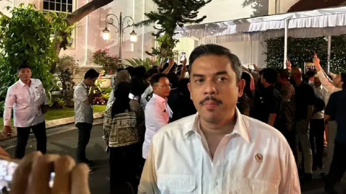 Menteri Usaha Mikro, Kecil, dan Menengah (UMKM), Maman Abdurrahman memberikan keterangan kepada wartawan di Kompleks Istana Kepresidenan, Jakarta, Senin (20/7/2026). (ANTARA/Maria Cicilia Galuh)