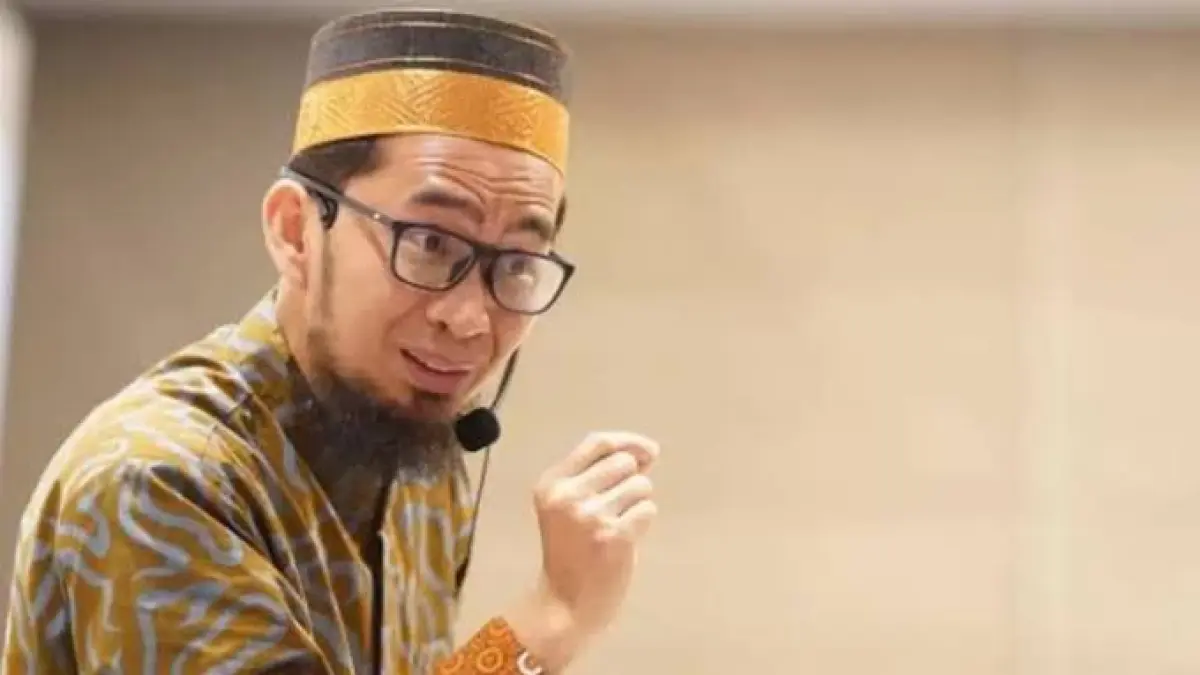 Ustaz Adi Hidayat  
