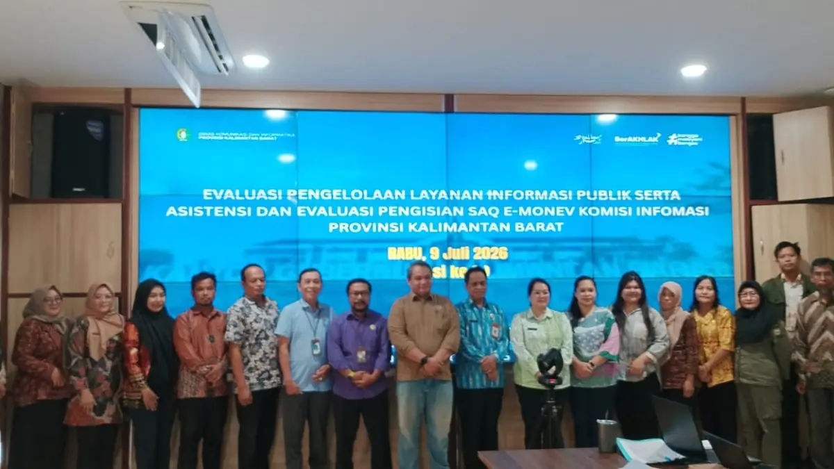 Rapat Evaluasi Pengelolaan Layanan Informasi Publik dan Asistensi Evaluasi Pengisian Self Assessment Questionnaire (SAQ) E-Monev Komisi Informasi Tahun 2026 di Ruang Rapat Diskominfo Kalbar, Rabu-Kamis (8–9/7/2026). (ADPIM PEMPROV)