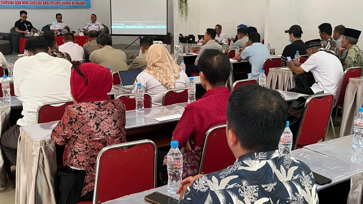 Suasana sosialisasi dan diskusi DPD Organda Kalbar terkait Instruksi Gubernur Kalbar tentang penyediaan, pendistribusian, dan penyaluran BBM Jenis Tertentu (JBT) Solar di Hotel Sentosa, Kota Singkawang, Rabu (22/7).&nbsp; (ISTIMEWA)