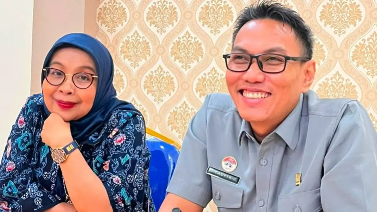 Kepala Divisi Pelayanan Hukum Kanwil Kemenkum Kalbar, Farida mengikuti Rapat Persiapan Layanan Apostille Fast-Track yang diselenggarakan secara virtual oleh Direktorat Otoritas Pusat dan Hukum Internasional (OPHI) Direktorat Jenderal Administrasi Hukum Umum (AHU), Selasa (21/7). (DOK KANWIL KEMENKUM KALBAR)