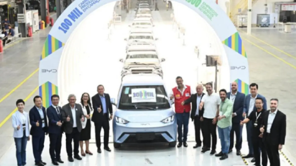 BYD merayakan produksi kendaraan ke-100.000 di pabrik Camaçari, Brasil, sebagai tonggak ekspansi global perusahaan. (BYD)