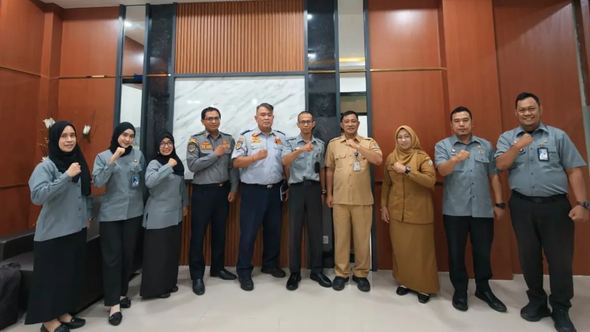 Kanwil Kemenkum Kalbar menggelar rapat harmonisasi dua Raperbup Mempawah pada Selasa (14/7). (DOK KANWIL KEMENKUM KALBAR)