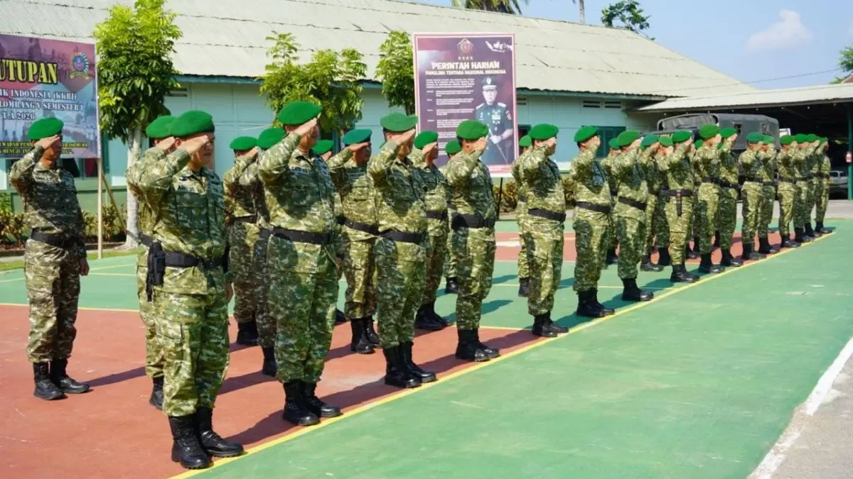 Kodim 1204/Sanggau menggelar Upacara Peringatan Hari Anak Nasional (HAN) ke-42 Tahun 2026 di Lapangan Apel Makodim Kamis (23/7). (ISTIMEWA)