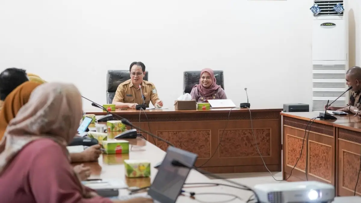 Rakor lintas sektor Pemprov Kalbar dan KPAI memperkuat upaya pencegahan perdagangan anak dan bayi. (ADPIM PROV KALBAR)