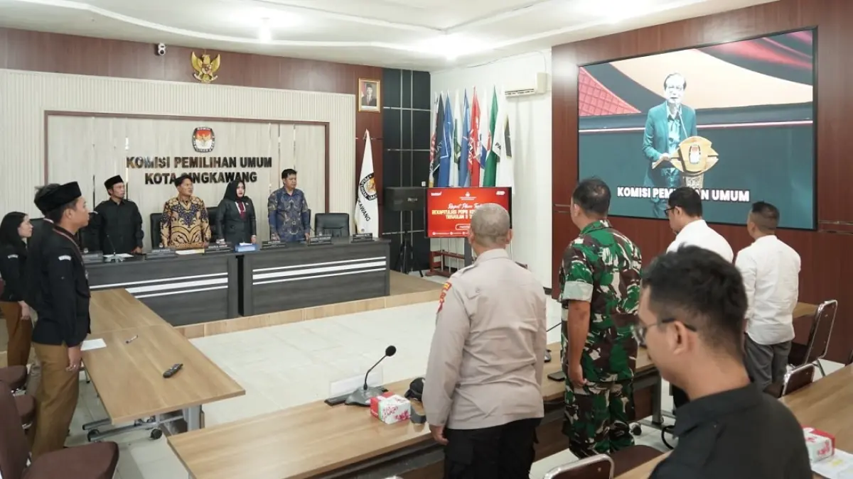 Rapat pleno terbuka rekapitulasi Pemutakhiran Data Pemilih Berkelanjutan Triwulan II Tahun 2026 di Kantor KPU Kota Singkawang, Rabu (1/7/2026).