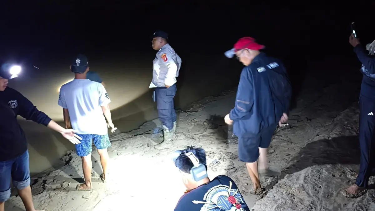 Proses pencarian terhadap korban masih dilakukan Polsek Boyan Tanjung bersama warga setempat. (ISTIMEWA)