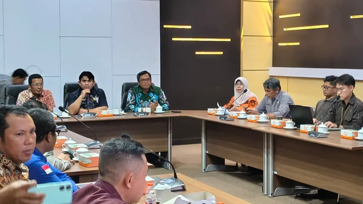 Rapat lintas sektoral terkait antisipasi karhutla di wilayah perbatasan Kalimantan Barat. ISTIMEWA).