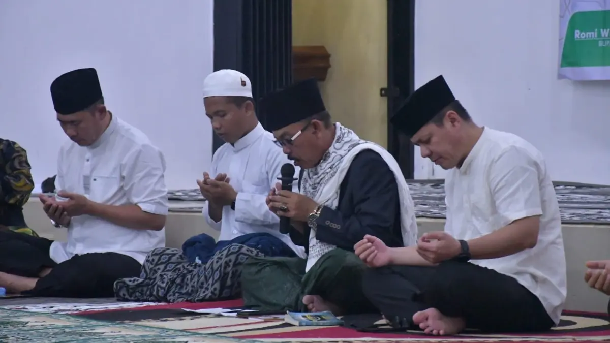 Pemerintah Kabupaten Kayong Utara menggelar Pengajian Rutin bertema "Dengan Munajat Bersama dan Syiar Al-Qur
