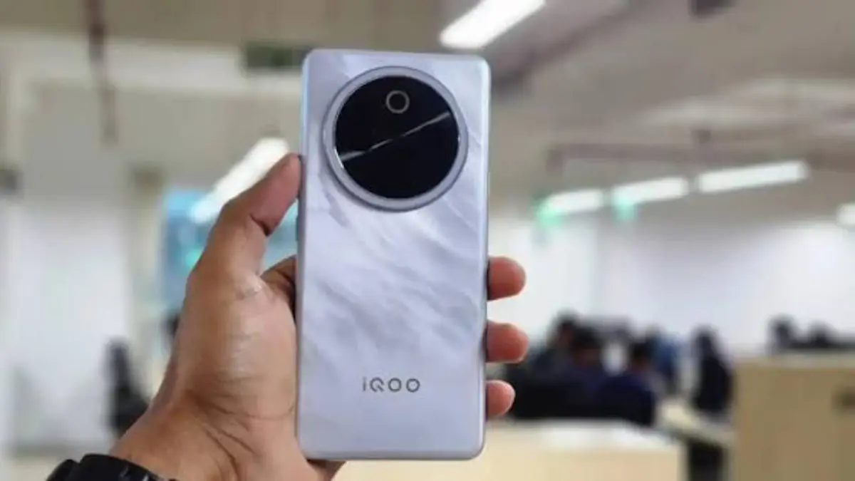 iQOO Z10 5G. (ERAFONE)