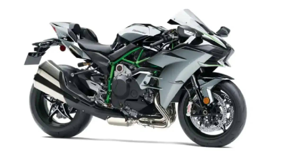 Kawasaki Ninja H2 2027 tetap mempertahankan mesin empat silinder supercharged 998 cc, tetapi tenaganya sedikit turun untuk memenuhi regulasi emisi terbaru. (KAWASAKI)