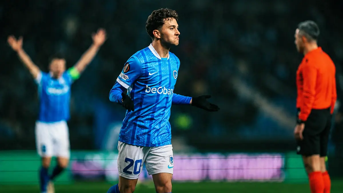 Konstantinos Karetsas dilaporkan segera bergabung dengan Borussia Dortmund setelah mencapai kesepakatan dengan KRC Genk. (IG@kosta.karetsas)