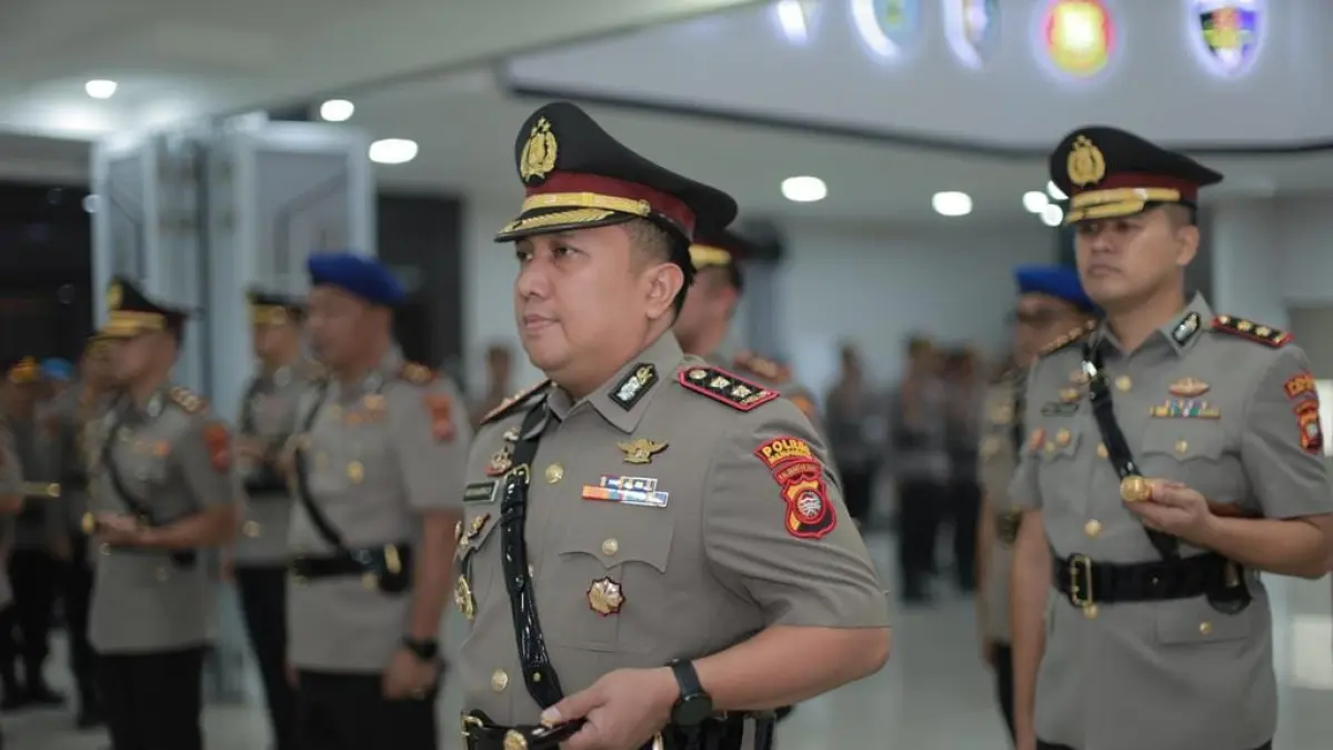 AKBP Ade Chandra Capa Yanto saat mengikuti sertijab di Mapolda Kalbar.