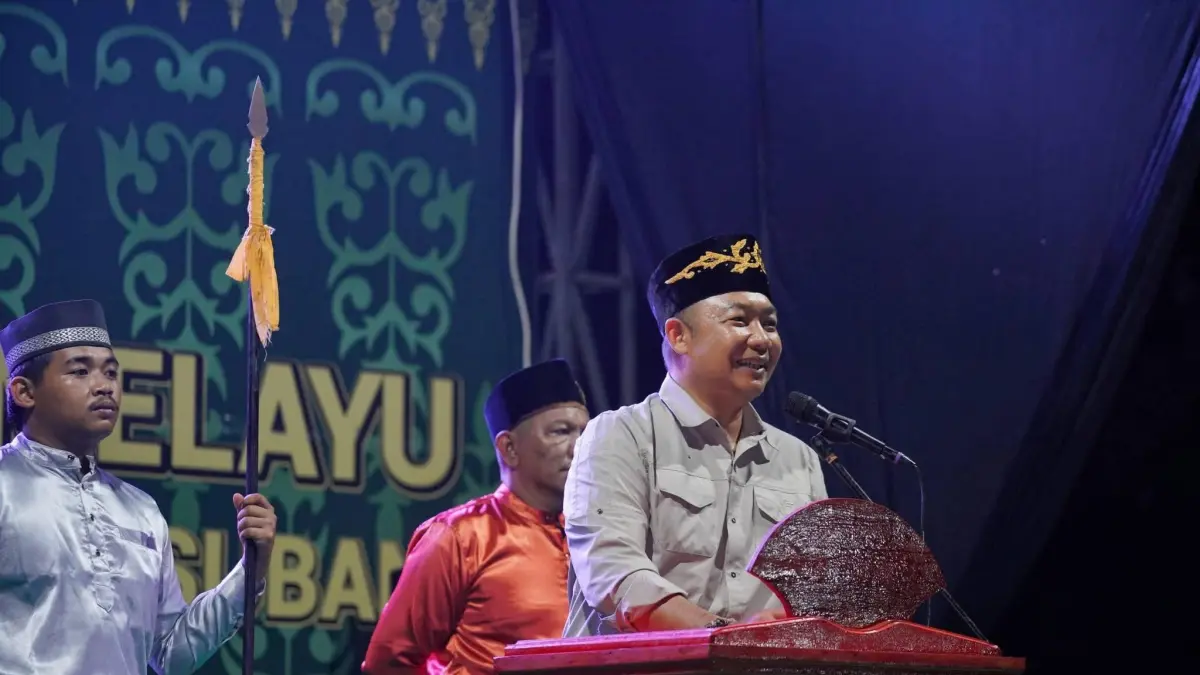 Alexander Wilyo, berharap Pagelaran Seni Budaya Melayu Kecamatan Manis Mata menjadi sarana untuk menjaga dan melestarikan budaya Melayu di Ketapang. (ISTIMEWA)