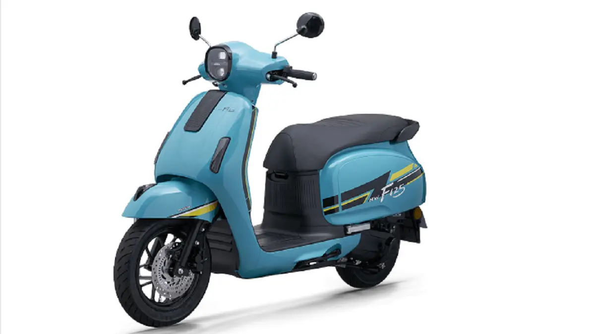 Honda F125 mengusung desain skutik bergaya klasik Eropa dengan sentuhan teknologi modern seperti lampu LED, Smart Key, dan panel instrumen digital-analog. (HONDA)