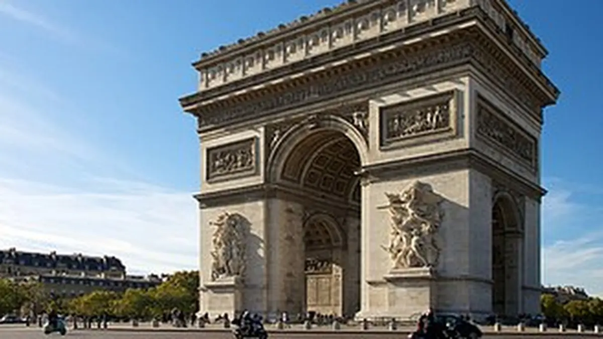 Monumen Arc de Triomphe di kota Paris, Prancis. (DOK WIKIPEDIA) 