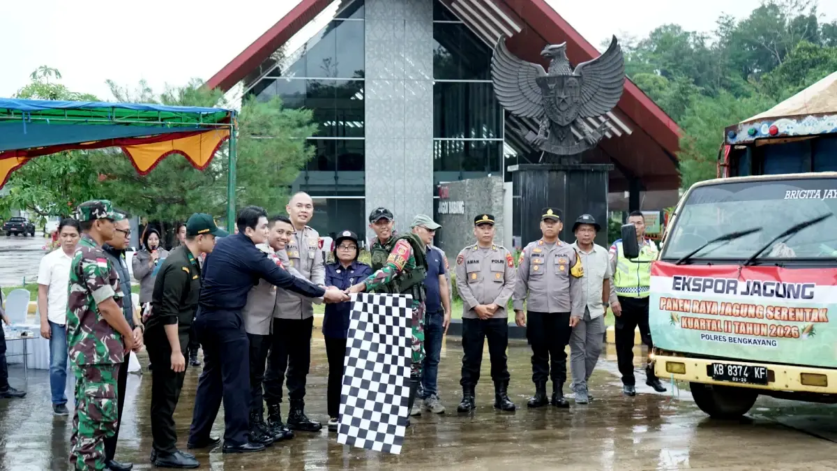 Pelepasan ekspor 100 ton jagung dari Kabupaten Bengkayang menuju Malaysia melalui PLBN Jagoi Babang sebagai bagian dari Panen Raya Jagung Serentak Kuartal II Tahun 2026 dan penguatan ketahanan pangan nasional. (ISTIMEWA)