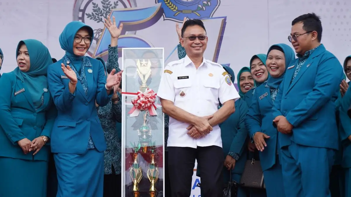 PRESTASI: TPP PKK Kota Pontianak kembali meraih juara umum dalam ajang Hari Kesatuan Gerak (HKG) PKK ke-54 Tingkat Provinsi Kalimantan Barat Tahun 2026 di Kubu Raya. (Pemkot Pontianak)