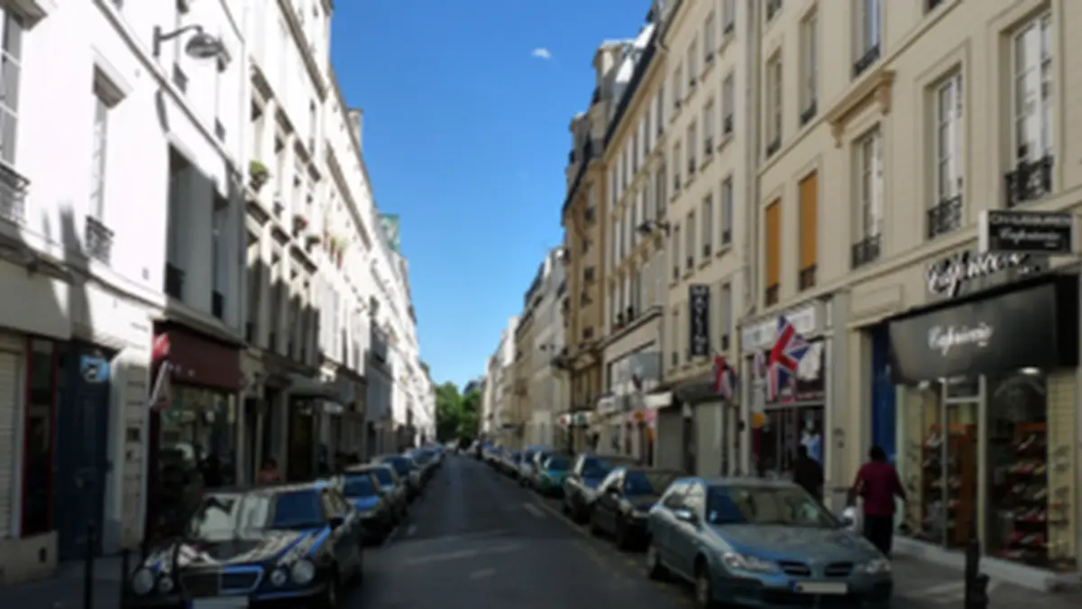 RUE MESLAY : Suasana Rue Meslay yang menarik perhatian di tengah kota Paris. (DOK WIKIPEDIA)    