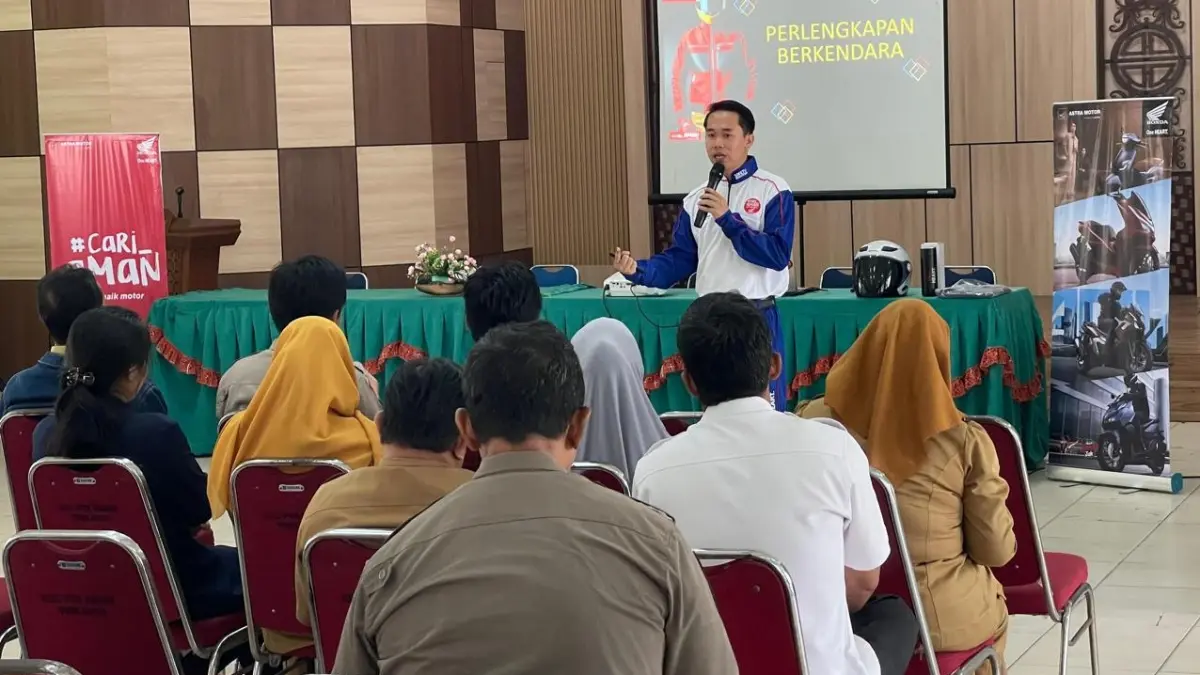 Edukasi Safety Riding, Asmo Kalbar Bekali Aparatur Kecamatan Pontianak Barat