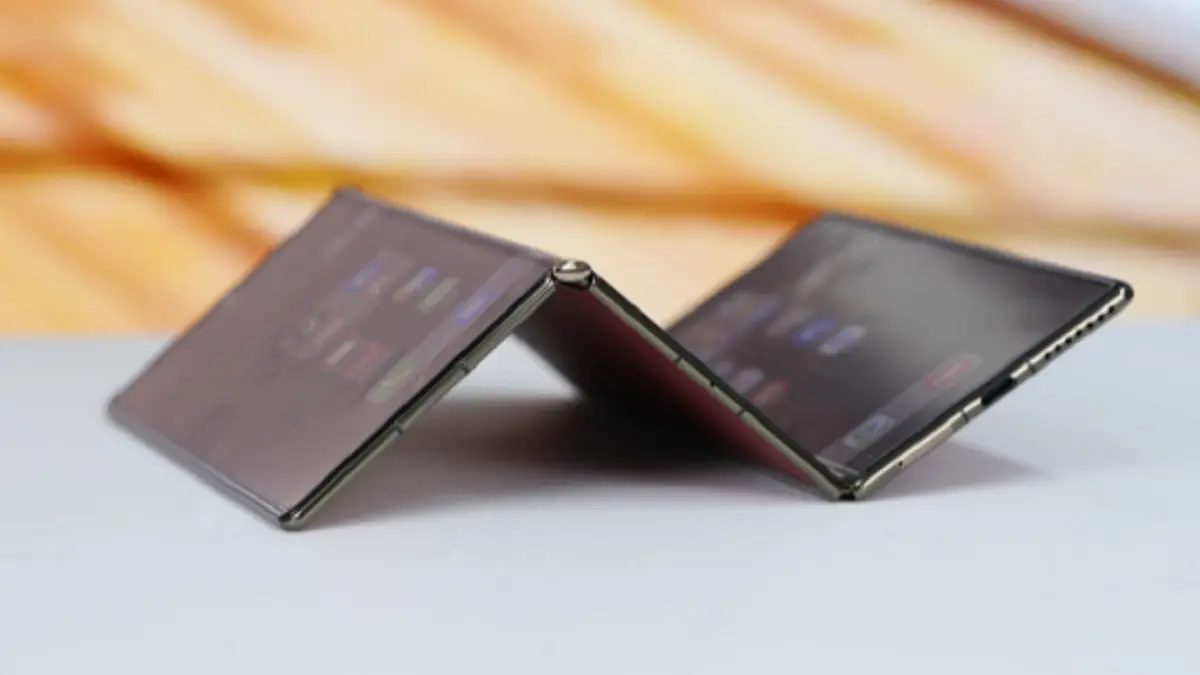 Huawei disebut menyiapkan stok awal Mate XT 2 lebih besar dibanding ponsel tri-fold generasi pertama. (Dok. Huawei)