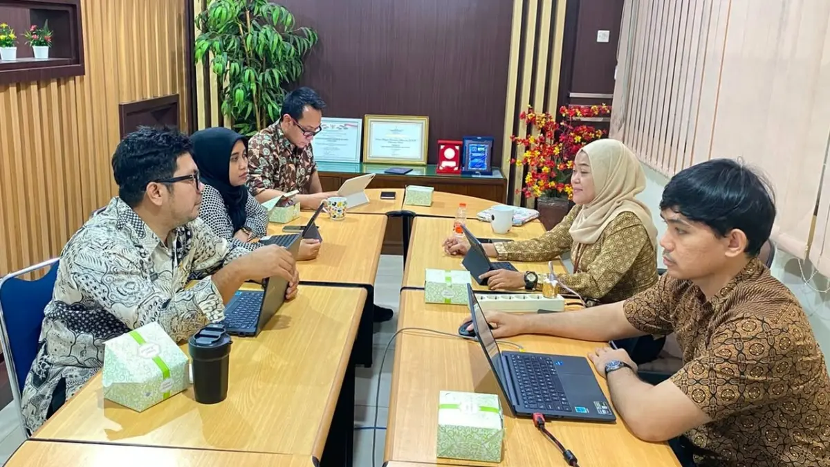 Kanwil Kemenkum Kalbar menggelar rapat harmonisasi raperbup Sekadau pada Kamis (30/7). (DOK KANWIL KEMENKUM KALBAR)