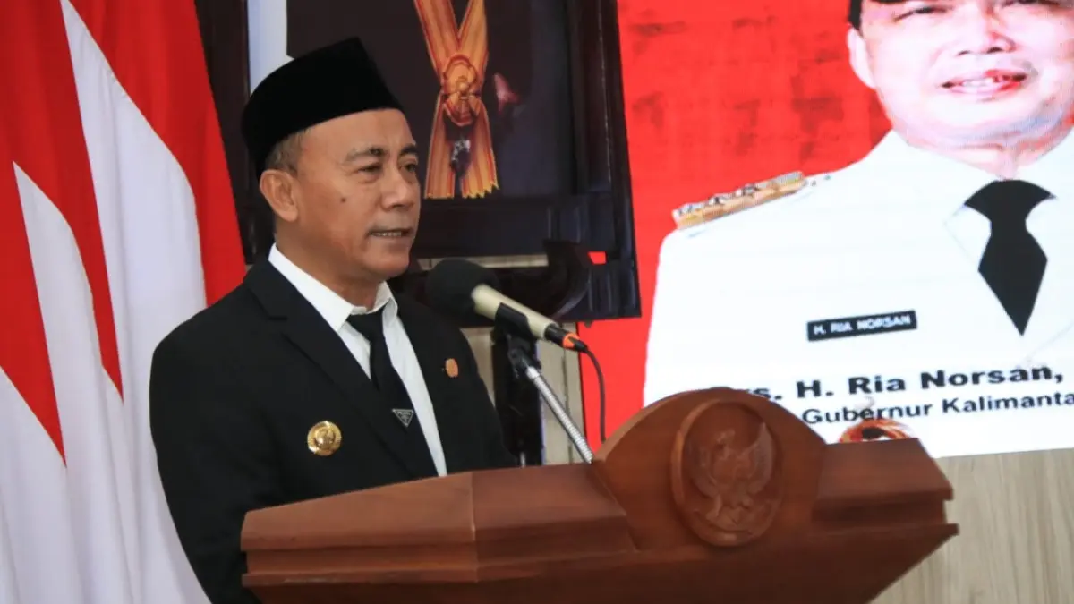 Wakil Gubernur Kalimantan Barat Krisantus Kurniawan menyampaikan sambutan saat membuka Pendidikan dan Pelatihan (Diklat) Calon Pasukan Pengibar Bendera Pusaka (Paskibraka) Provinsi Kalimantan Barat. (ADPIM PEMPROV KALBAR)
