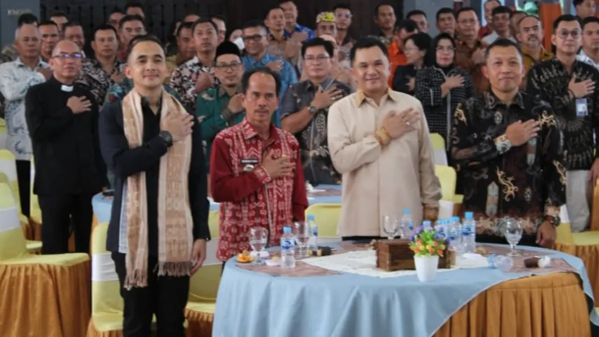 Estafet kepemimpinan di Polres Sintang resmi berganti dari AKBP Sanny Handityo kepada AKBP Budi Hartono Sutrisno yang menjadi awal keberlanjutan sinergi antara kepolisian, pemerintah daerah, dan unsur Forkopimda dalam menjaga keamanan serta ketertiban masyarakat di Kabupaten Sintang. (ISTIMEWA)