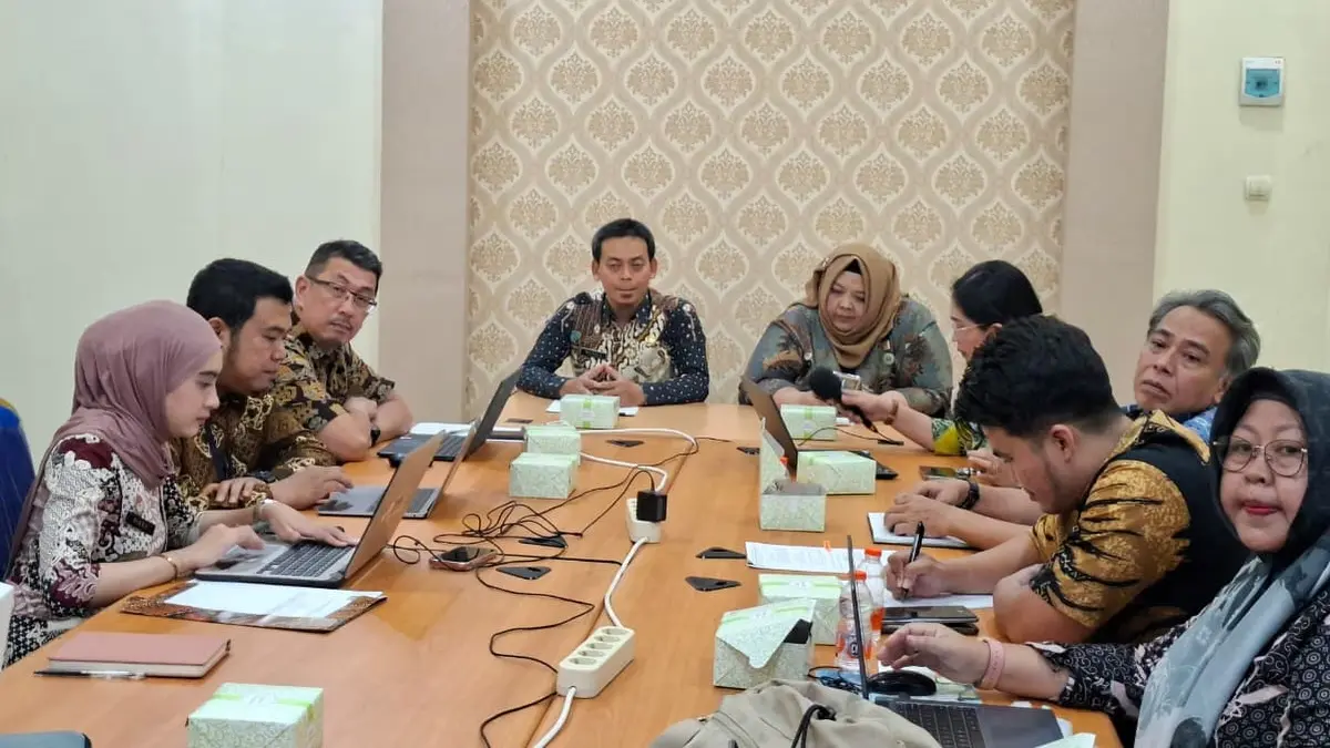 Kanwil Kemenkum Kalbar menggelar rapat harmonisasi Raperda Provinsi Kalbar Tata Kelola Kratom yang Berkelanjutan pada Kamis (30/7). (DOK KANWIL KEMENKUM KALBAR)