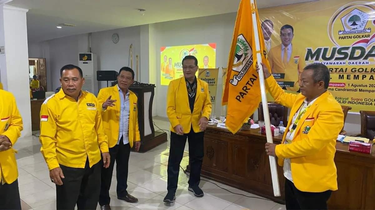 Safruddin Asra resmi menjabat kembali sebagai ketua DPD Golkar Mempawah.