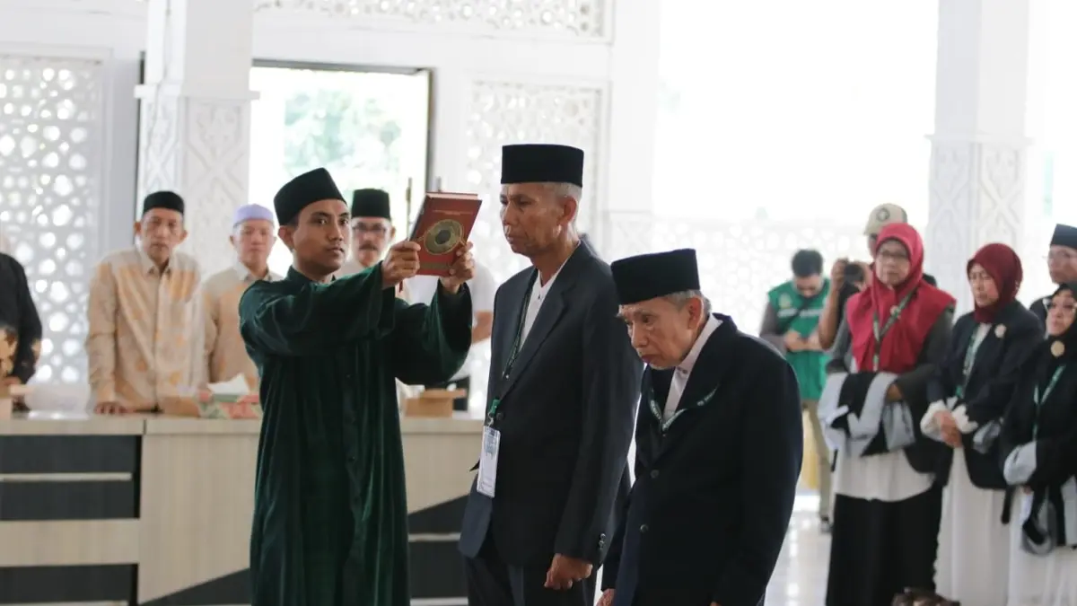 Prosesi pelantikan Dewan Hakim MTQ Kalbar, Minggu (2/8). (Adpim Pemprov Kalbar)