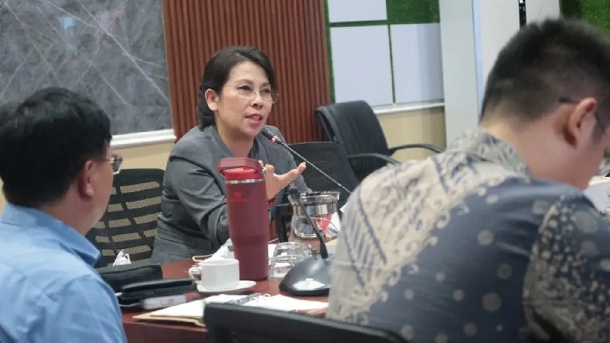 Wali Kota Singkawang Tjhai Chui Mie saat pertemuan dengan delegasi Tiongkok di Ruang Rapat Wali Kota, Senin (3/8/2026). (MC Singkawang)