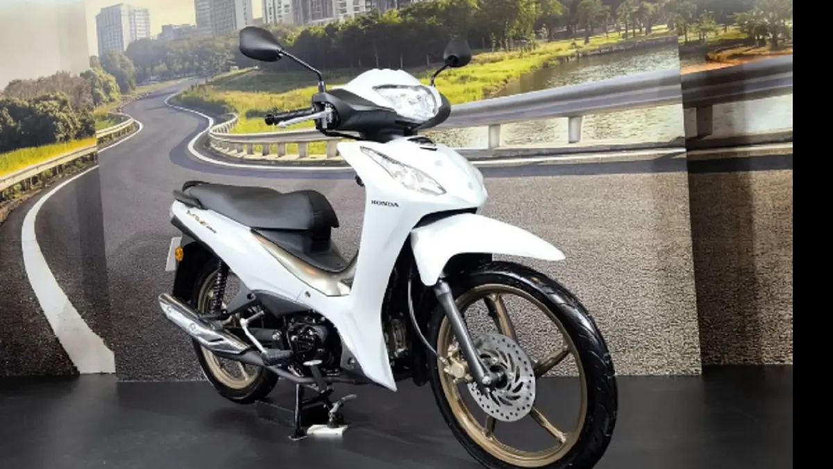 All New Honda Wave 110 2026 tampil dengan desain lebih modern, lampu LED, rem CBS, serta mesin 110 cc yang diklaim mampu mencapai konsumsi bahan bakar hingga 71,4 km/liter.