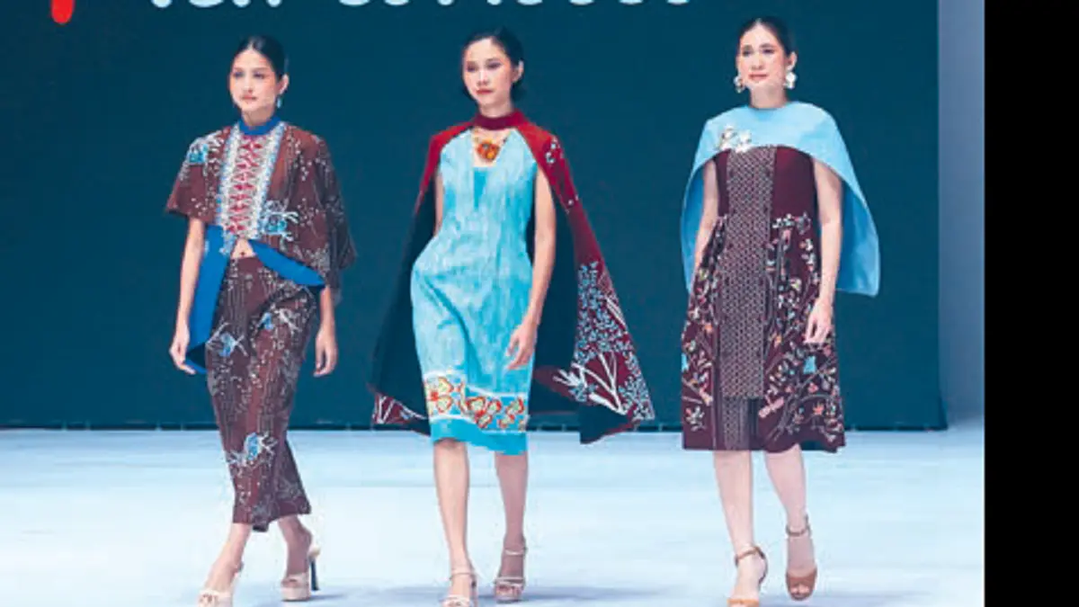 Gelaran Indonesia Fashion Week (IFW) pada hari kedua Kamis (30/7) lalu di Plenary Hall Jakarta International Convention Center. (INDONESIA FASHION WEEK 2026/DOK JAWAPOS)