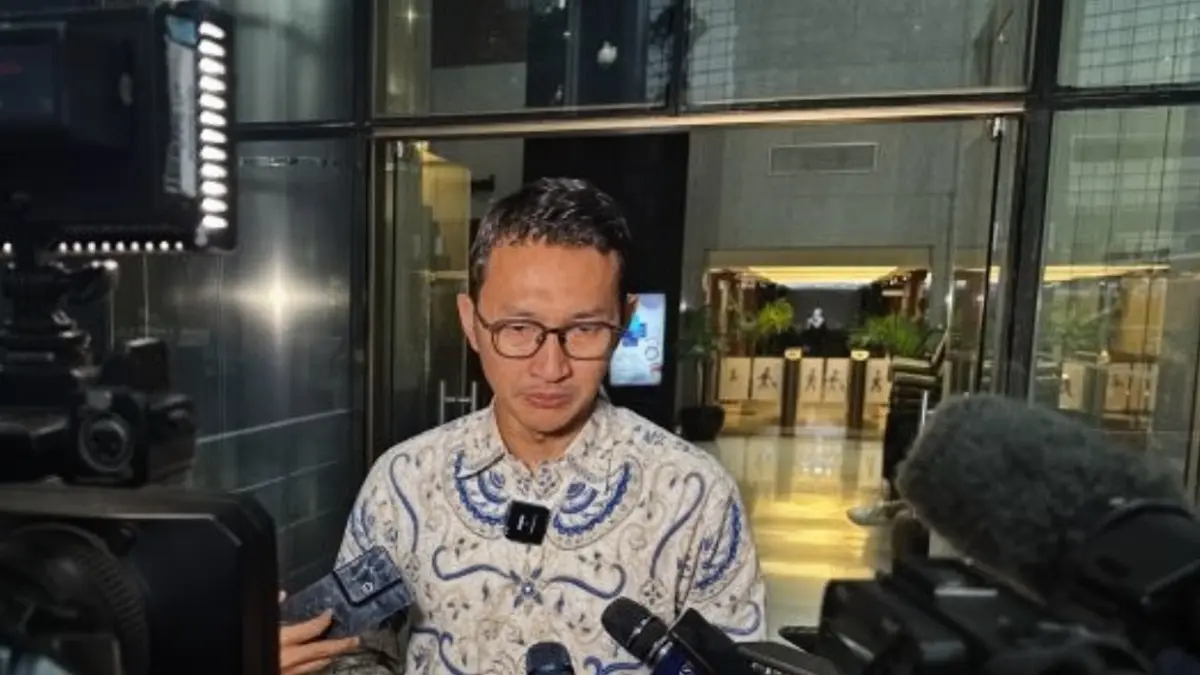 Juru Bicara Komisi Pemberantasan Korupsi Budi Prasetyo memberikan keterangan di Gedung Merah Putih KPK, Jakarta, Selasa (30/6). (ANTARA/Rio Feisal)
