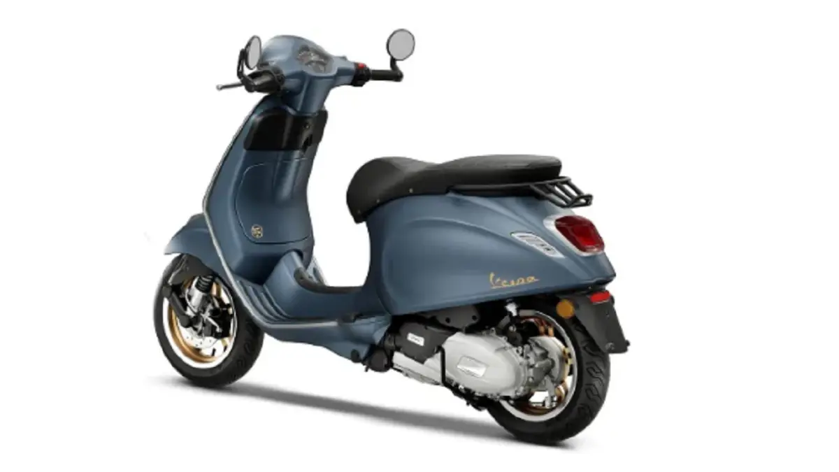 Vespa Officina 8 Edition untuk GTV dan Primavera ditarik kembali di Amerika Serikat karena menggunakan spion spesifikasi Eropa yang tidak memenuhi ketentuan keselamatan lokal. (RIDEAPART)