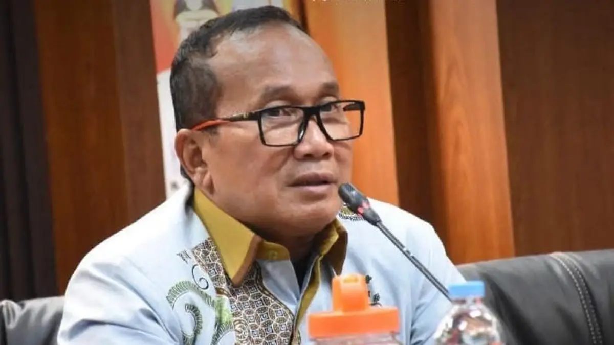 Bupati Kubu Raya, Sujiwo.