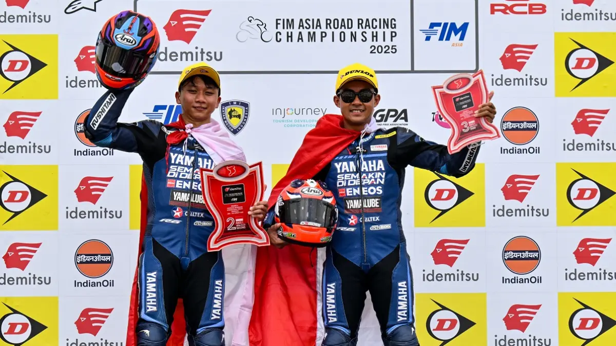 Double podium Yamaha Racing Indonesia kelas SS600 melalui Wahyu Nugroho dan M Faerozi di seri 4 ARRC Mandalika 2025.