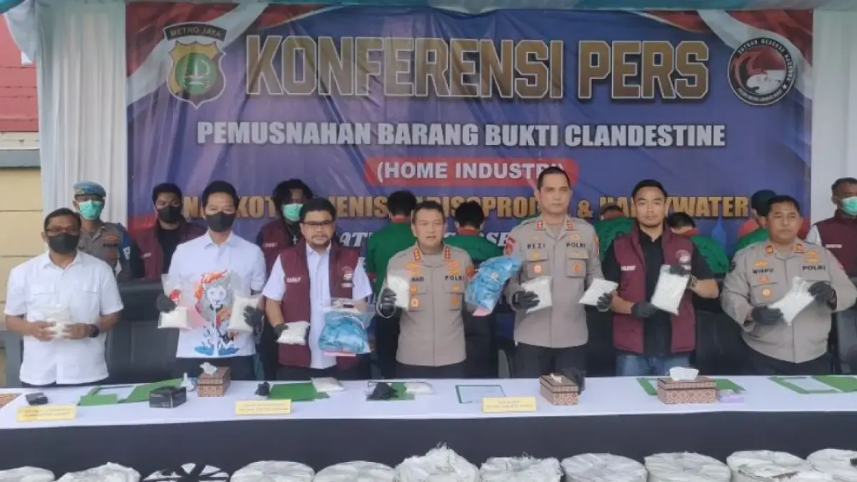 Polres Metro Jakarta Barat memaparkan pengungkapan jaringan narkoba internasional dengan potensi 3,5 juta korban dan barang bukti senilai Rp119 miliar dalam konferensi pers di Jakarta, Rabu (5/8/2026). ANTARA/Risky Syukur