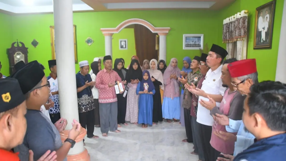Doa bersama untuk kesembuhan Oesman Sapta Odang (OSO)..  

