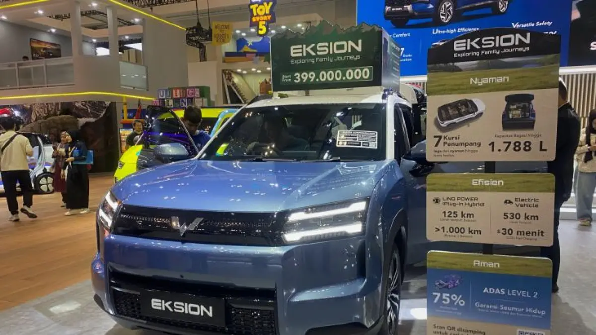 Tampilan dari Wuling Eksion PHEV yang hadir di GIIAS 2026. (ANTARA/Chairul Rohman)