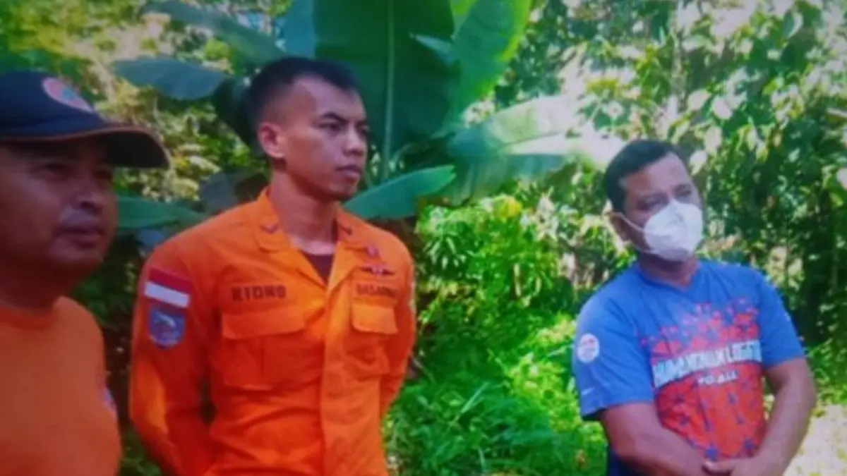 Tim Gabungan Pemkab Agam sedang mencari keberadaan korban yang hilang di Titisan Tunggang, Jorong Sungai Jariang, Nagari Persiapan Sungai Jariang, Kecamatan Lubuk Basung, Sabtu (8/8). (ANTARA/HO-BPBD Agam)