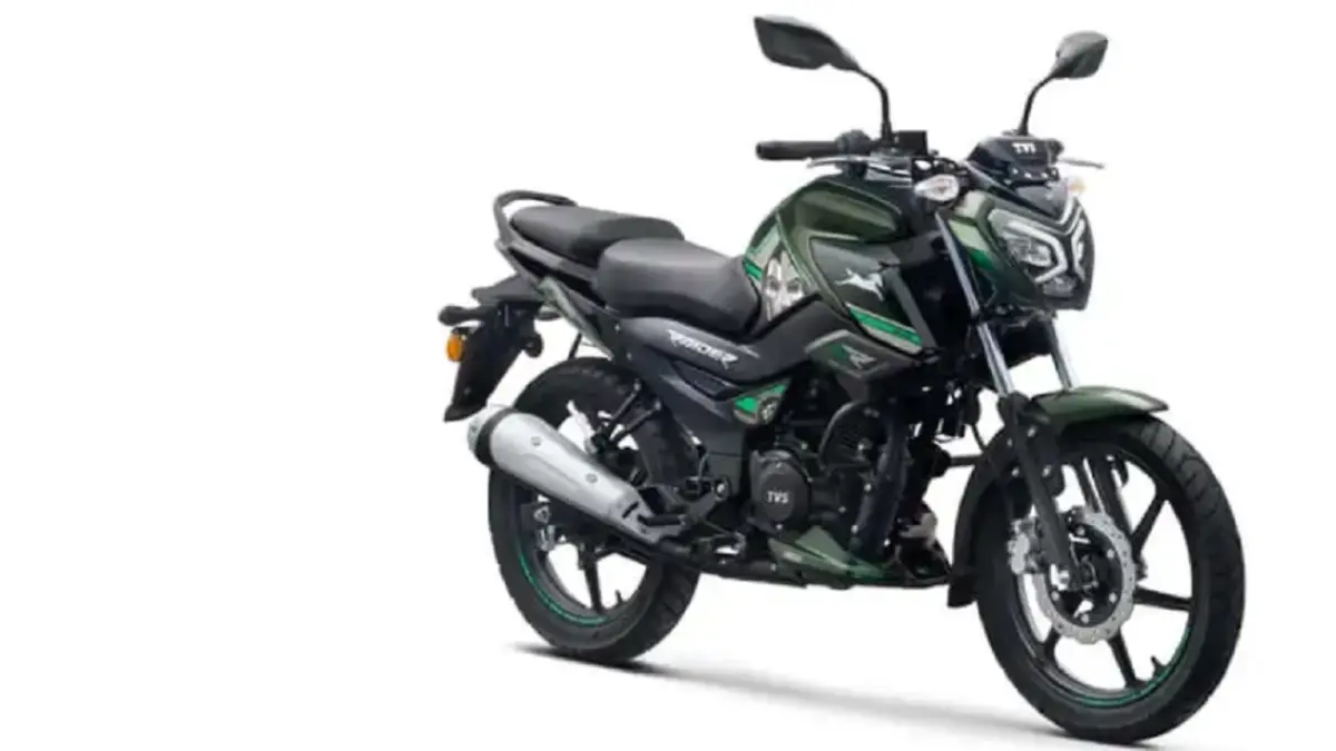 TVS Raider Doctor Doom hadir dengan warna Spectral Green yang dapat berubah dari hijau ke cokelat sesuai pantulan cahaya. (TVSMOTORCOMPANY)