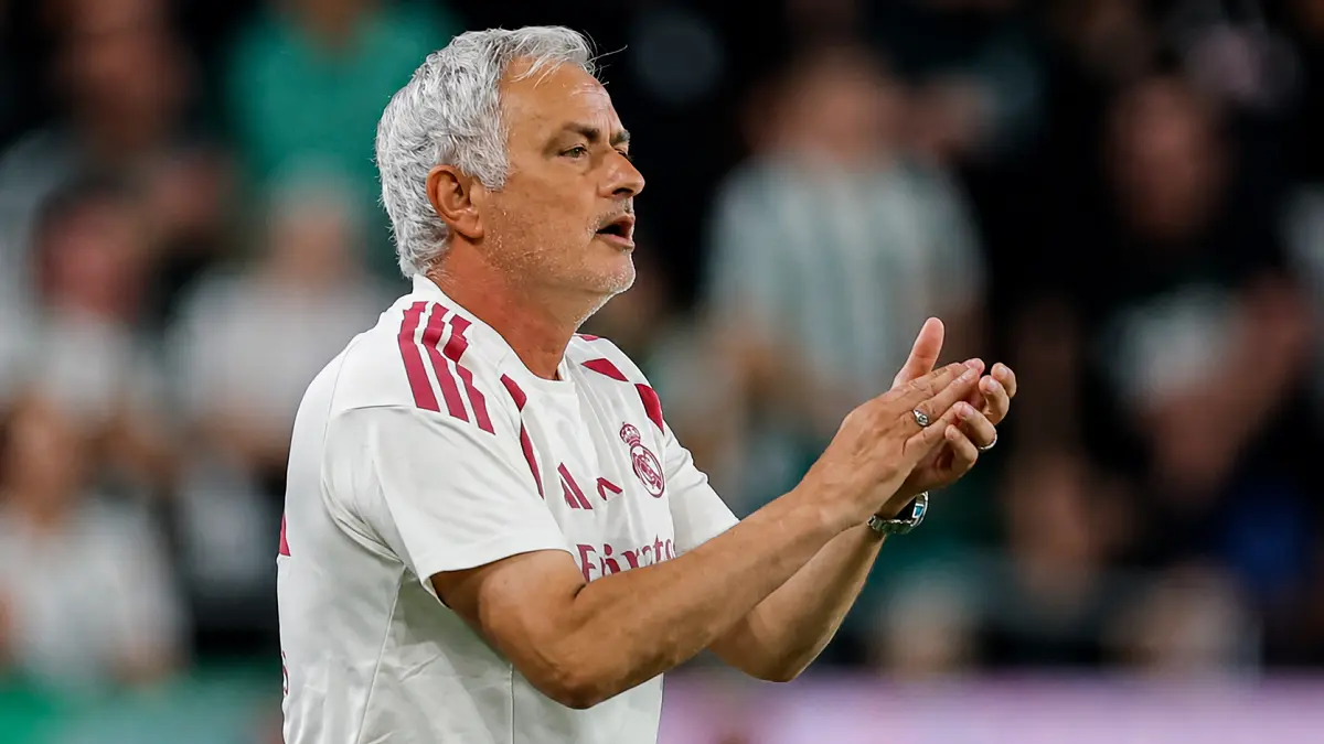 Jose Mourinho mulai membentuk skuad Real Madrid yang lebih ramping untuk menghadapi musim 2026-2027. (IG@realmadrid)