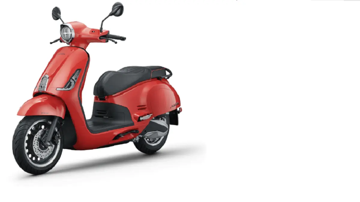 Honda NS150LA 2026 tampil dengan desain retro premium, mesin 150 cc, serta sejumlah fitur modern untuk penggunaan harian. (GREATBIKER)