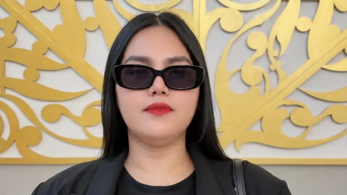 Potongan video Weni DA yang mengajak masyarakat untuk hadir di malam pesta rakyat memeriahkan Pekan Budaya Robo