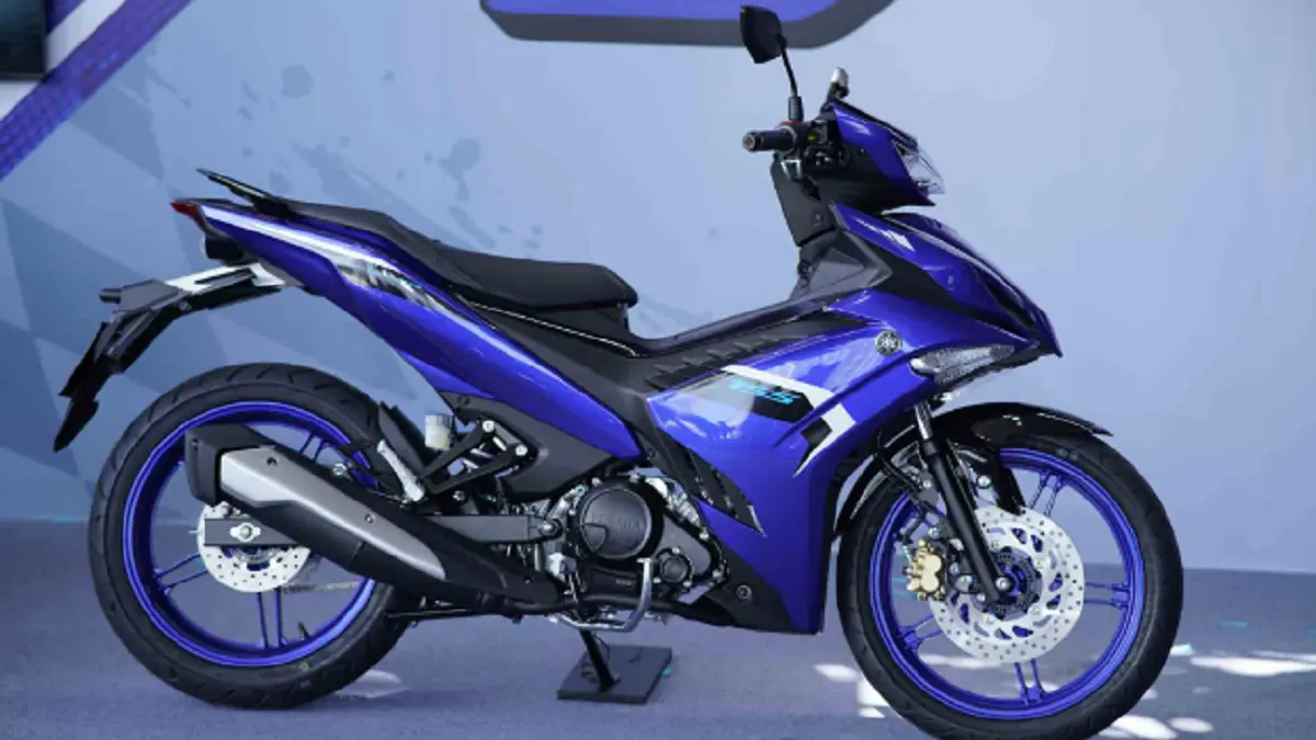 Yamaha Exciter 155 VVA terbaru hadir dengan desain lebih agresif serta teknologi TCS dan ABS pada varian tertentu. (MOTOSAIGON.VN)