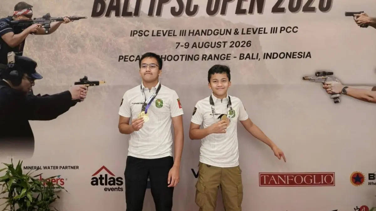 Yudhistira Auliya Lutfie dan Arjuna Auliya Lutfie, shooter muda sekaligus atlet junior perbakin Kalbar sukses mengharumkan nama daerahya  di Bali Open IPSC 2026 dengan menyabet berbagai medali.  