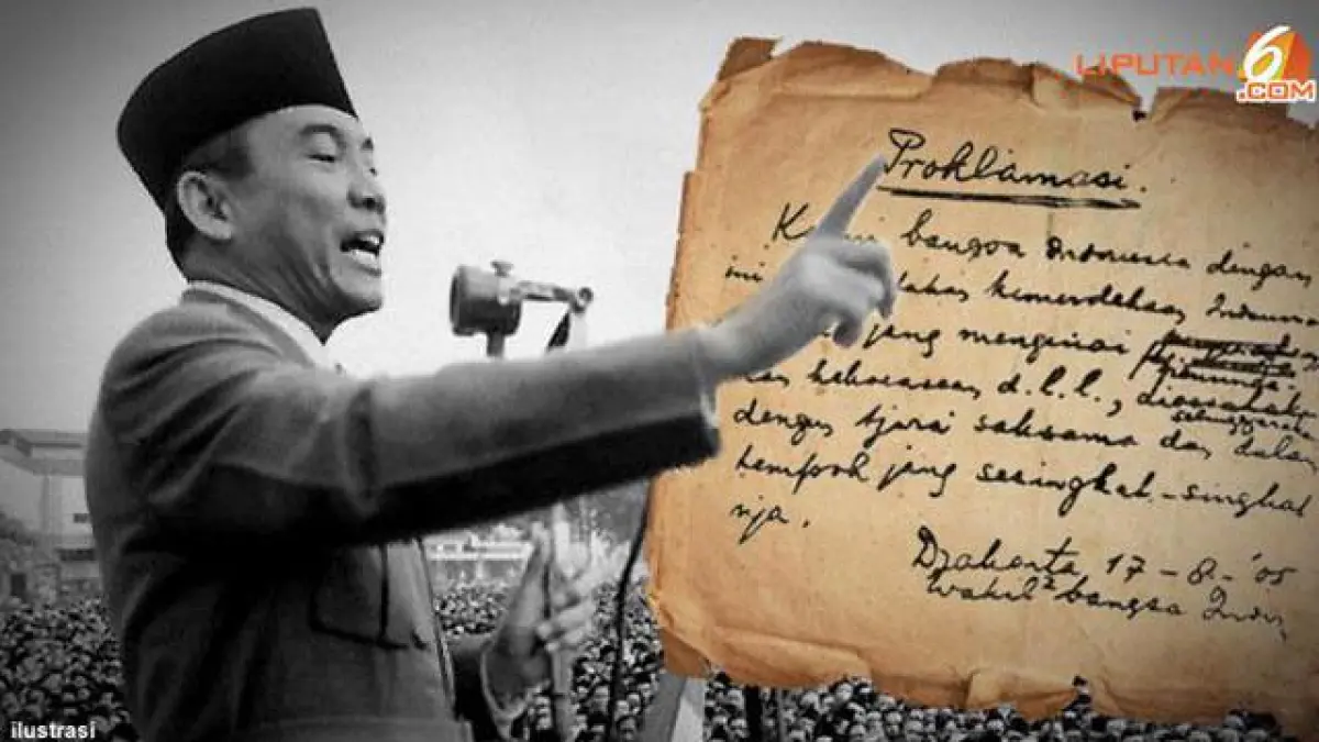 Presiden Soekarno menyatakan kemerdekaan Indonesia dan teks proklamasi dalam bentuk tulisan. (DOK JAWA POS)  